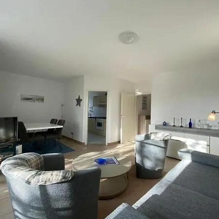 Strandstr 51 No 3 *